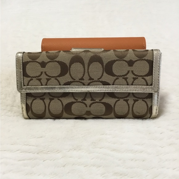 Coach signature turn lock wallet - Picture 2 of 12